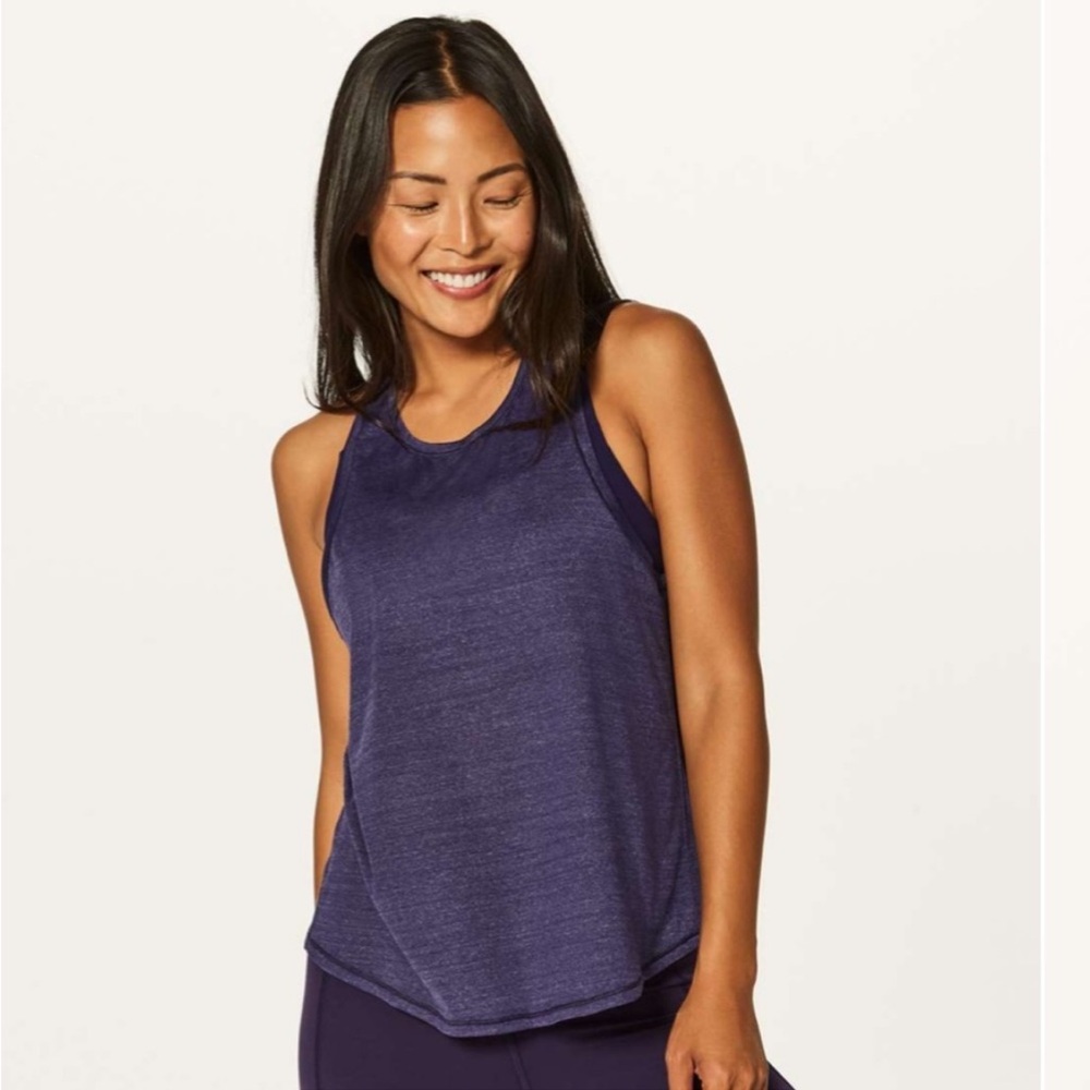 Lululemon Twist & Reach Tank
Heathered Aeon EUC Size 8